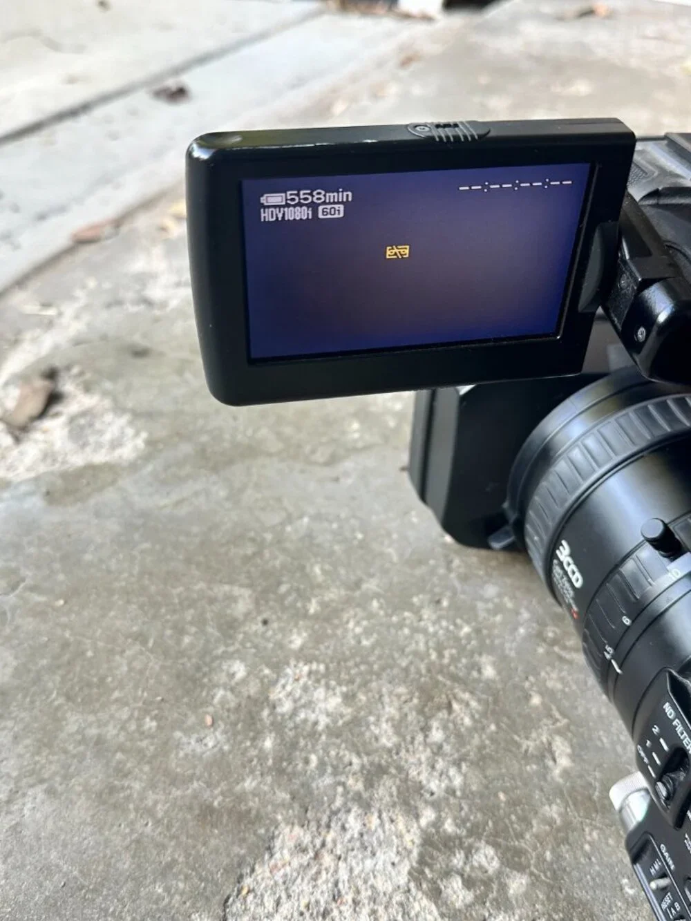 Sony HVR-Z7U High Definition HDV MiniDV Camcorder HVR-Z7U- Turns on- Lens Issue